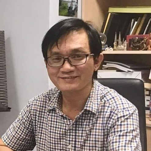 Nhà báo Nguyễn Đức Hiển
