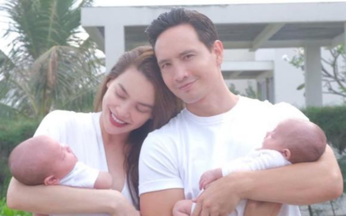 Họp triền miên bận rộn, Hồ Ngọc Hà vẫn bị réo về nhà vì các 'boss' siêu quyền lực Ảnh 2