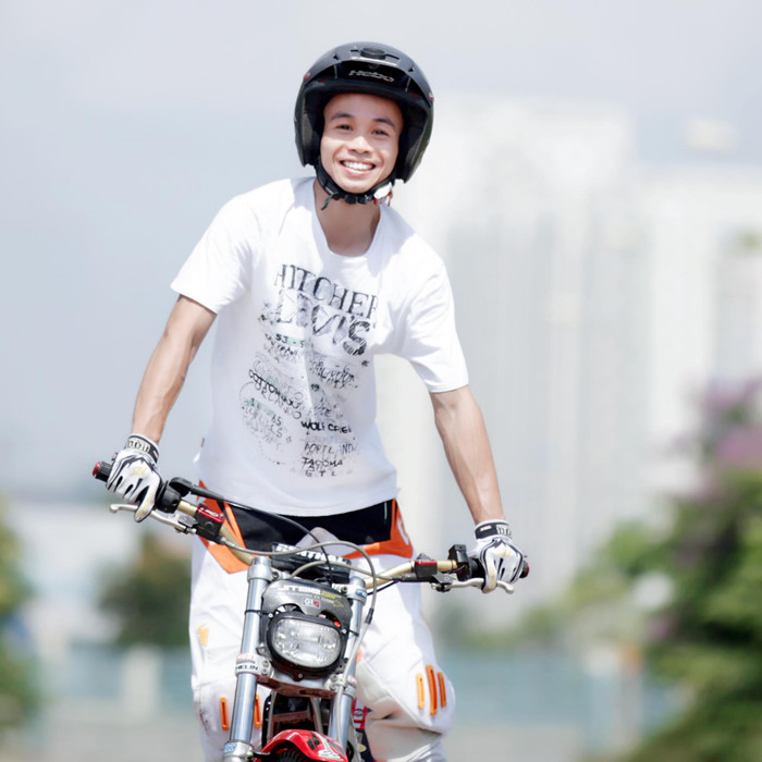 Nhà báo Hoàng Minh Trí
