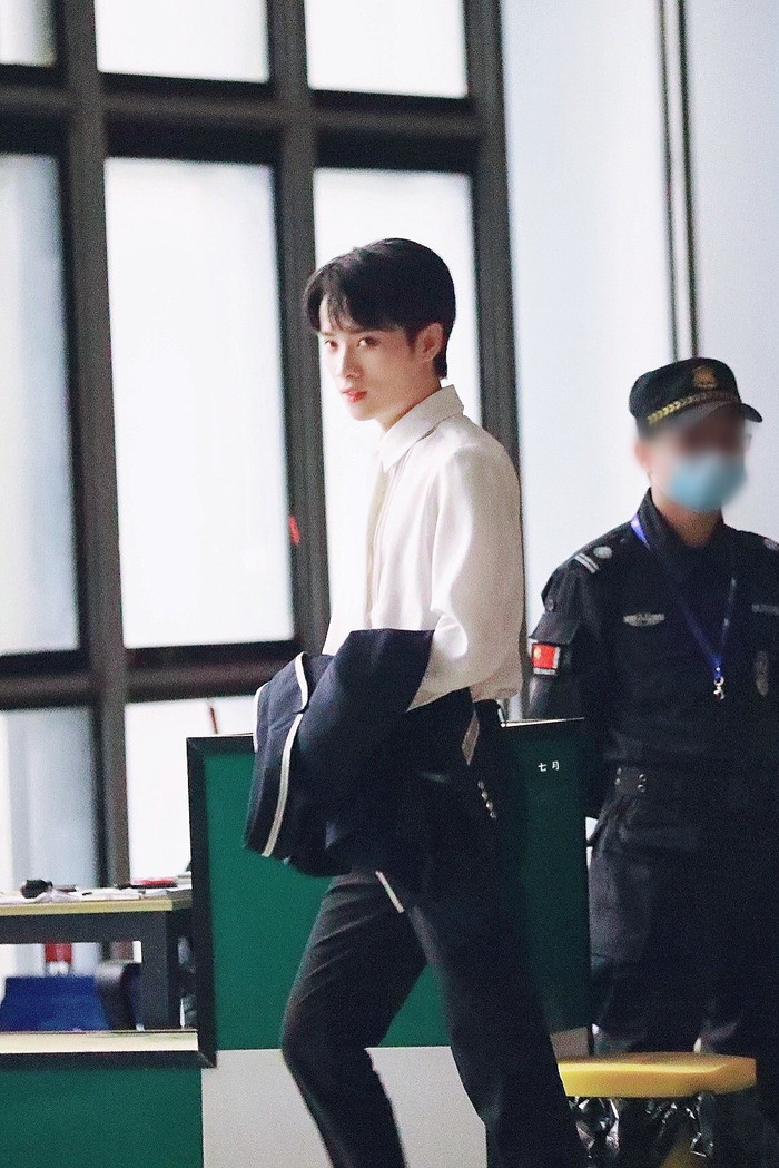 Thực tập sinh 'Sáng tạo doanh 2021' từng công khai bày tỏ tâm tư cá nhân với Tiêu Chiến Ảnh 13