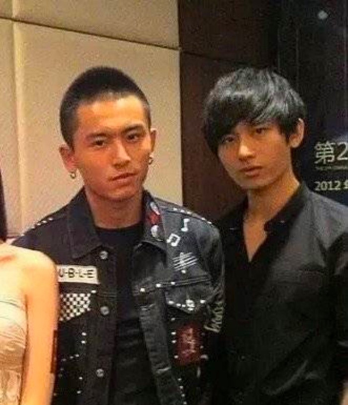 Hình ảnh trước kia của Trương Triết Hạn được fan đào lại.