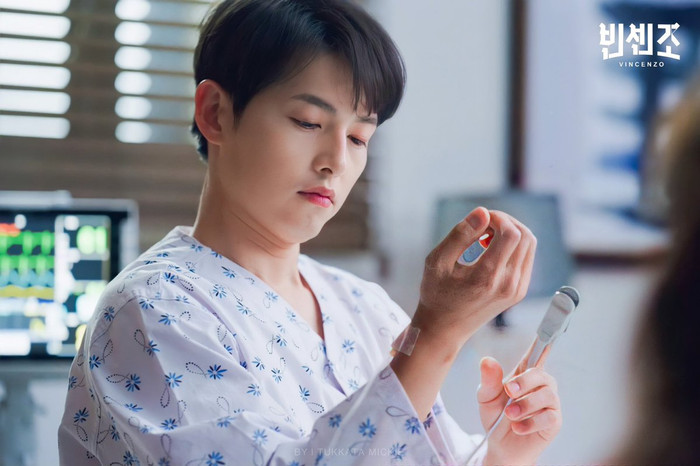 Vincenzo đã tỉnh lại 