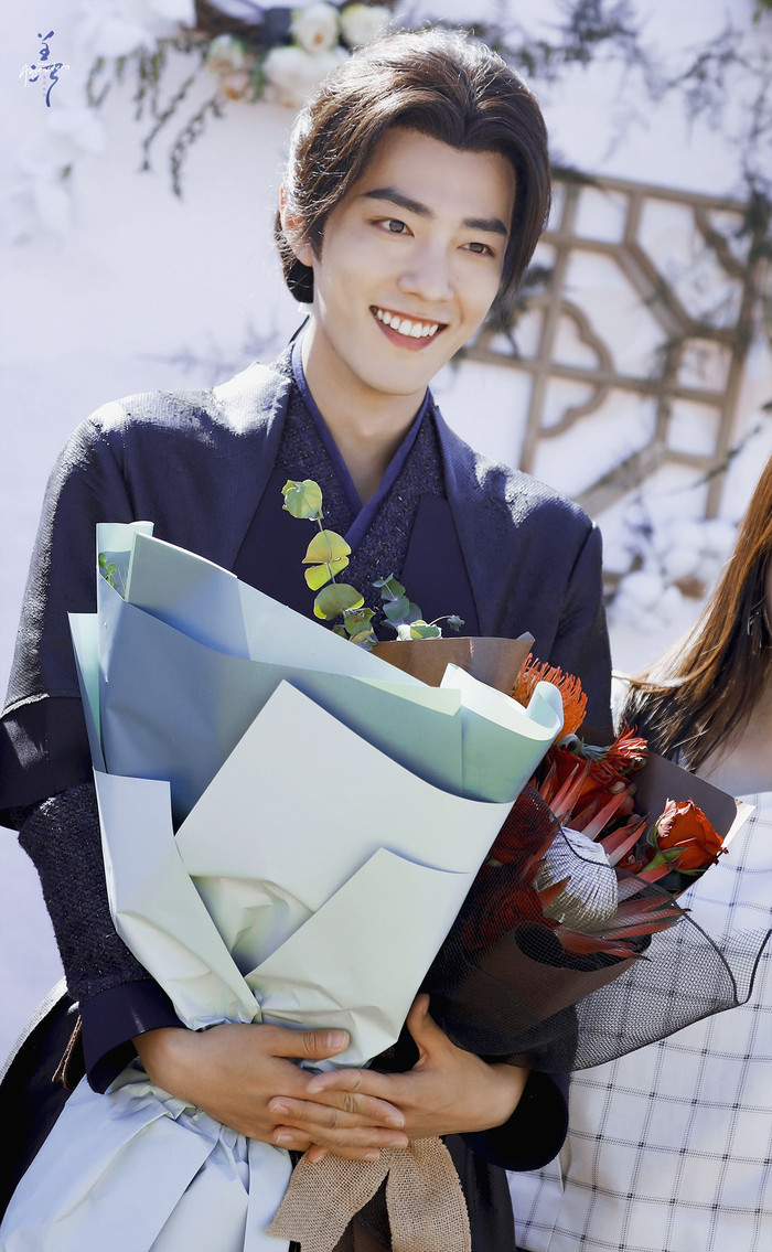 Tiêu Chiến thức đêm nhiều khiến mặt sưng tấy nhưng vẫn tăng 2,5 cân khi quay 'Đấu la đại lục' Ảnh 11