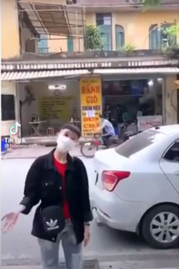 TikToker bị dân mạng phản ứng dữ dội khi 'soi' ra điều bất thường: Bánh không nóng nhưng lại thổi khi ăn? Ảnh 4