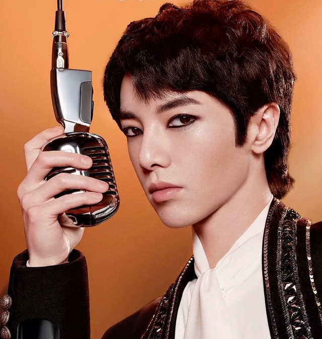 Vương Nhất Bác bỗng bị kéo vào chuyện makeup xấu lạ của Hoa Thần Vũ Ảnh 3