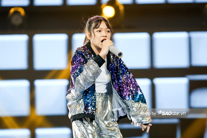 Thuỳ Trang - Phương Linh đội Giang - Hồ 'cà khịa' HLV BigDaddy trong sáng tác mới của Pháo Ảnh 4