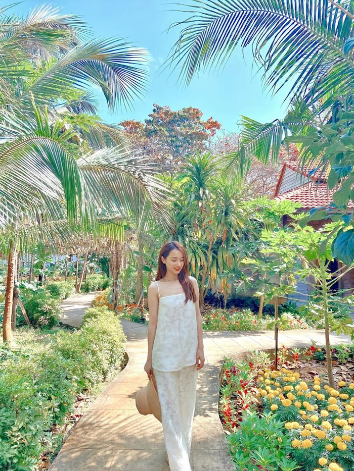 Nhìn sắc vóc của Nhã Phương hiện tại khó ai ngờ đây là vóc dáng của bà mẹ một con