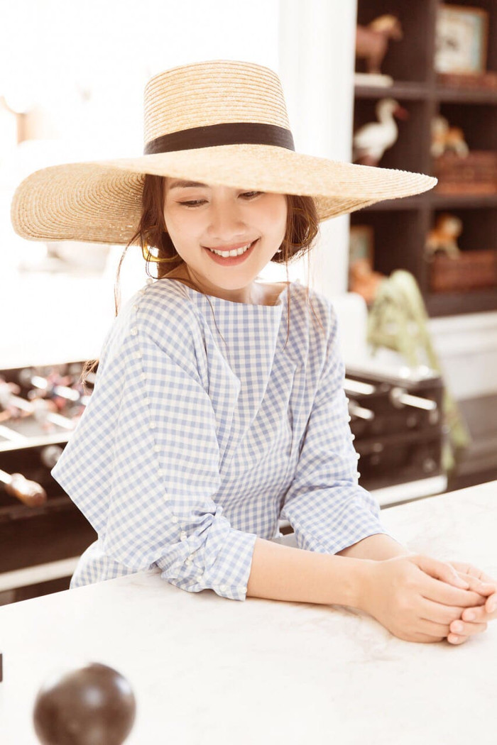 Nàng kiều nữ vẫn cực kỳ xinh đẹp qua nhiều năm tháng.