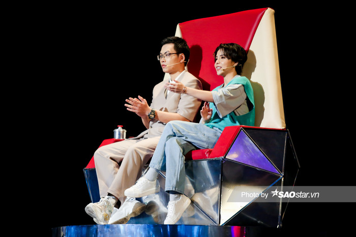 MC ILL khen Quỳnh Anh xuất sắc như LONA, Hà Anh chuẩn 'con nhà người ta': Giang - Hồ đau đầu loại học trò Ảnh 4