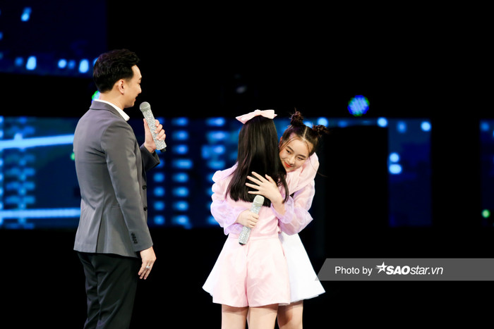 MC ILL khen Quỳnh Anh xuất sắc như LONA, Hà Anh chuẩn 'con nhà người ta': Giang - Hồ đau đầu loại học trò Ảnh 10