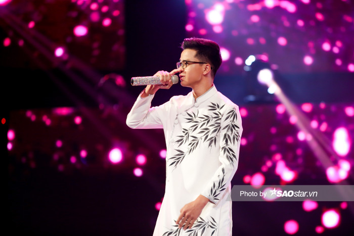 Khoa Minh - Tiểu Bình làm mới hit 'Nàng thơ xứ Huế', Emily khen ngợi: 'Hát hay như bật đĩa' Ảnh 5