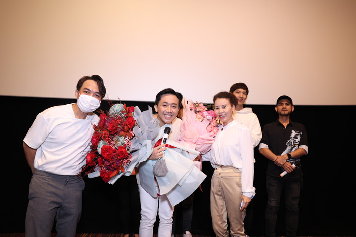 Ekip xuất hiện trong cinetour quảng bá bộ phim.