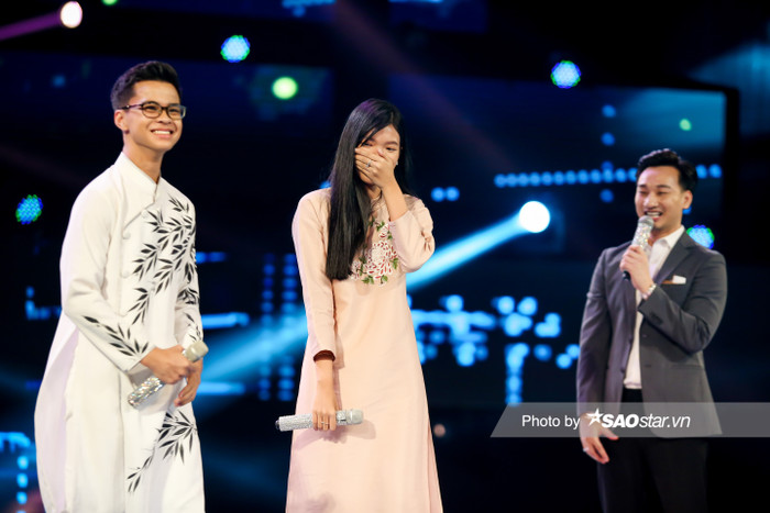 Khoa Minh tiến bộ vượt bậc giành chiến thắng, Tiểu Bình được cứu vì giọng hát 'cân' mọi thể loại Ảnh 11