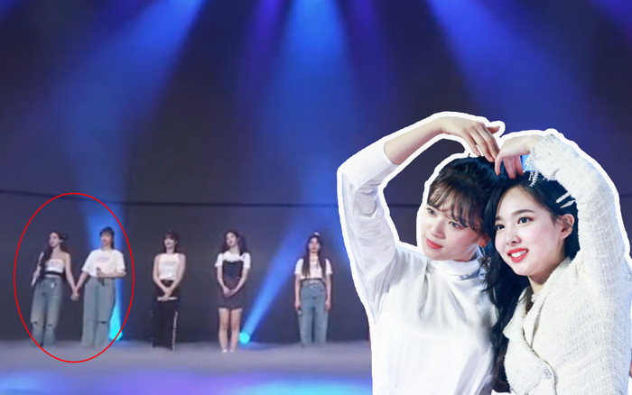 Nayeon (Twice) gây chú ý với hành động dành cho Jungyeon tại concert online Nhật Bản Ảnh 2