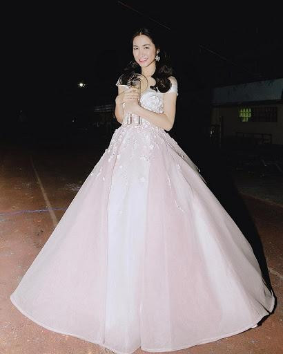 Những hình ảnh này khiến Hòa Minzy nhận được nhiều sự yêu thích của khán giả. 