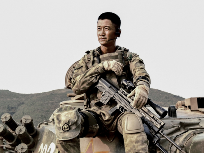 Chiến lang 2 giữ ngôi vương với 5 tỷ 694( NDT)