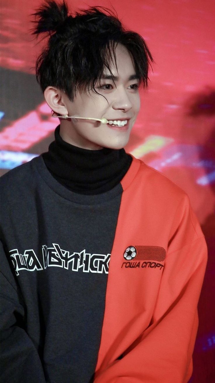 5 mỹ nam Cbiz gây sốt với đầu quả táo: Tiêu Chiến cưng xỉu, xót xa trước Thiên Tỉ vì mất mát này! Ảnh 12