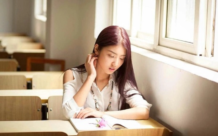 Nữ sinh từ chối chụp ảnh kỷ yếu với lớp bị bạn cao giọng mỉa mai: 'Có một triệu thôi mà không chụp được' Ảnh 2