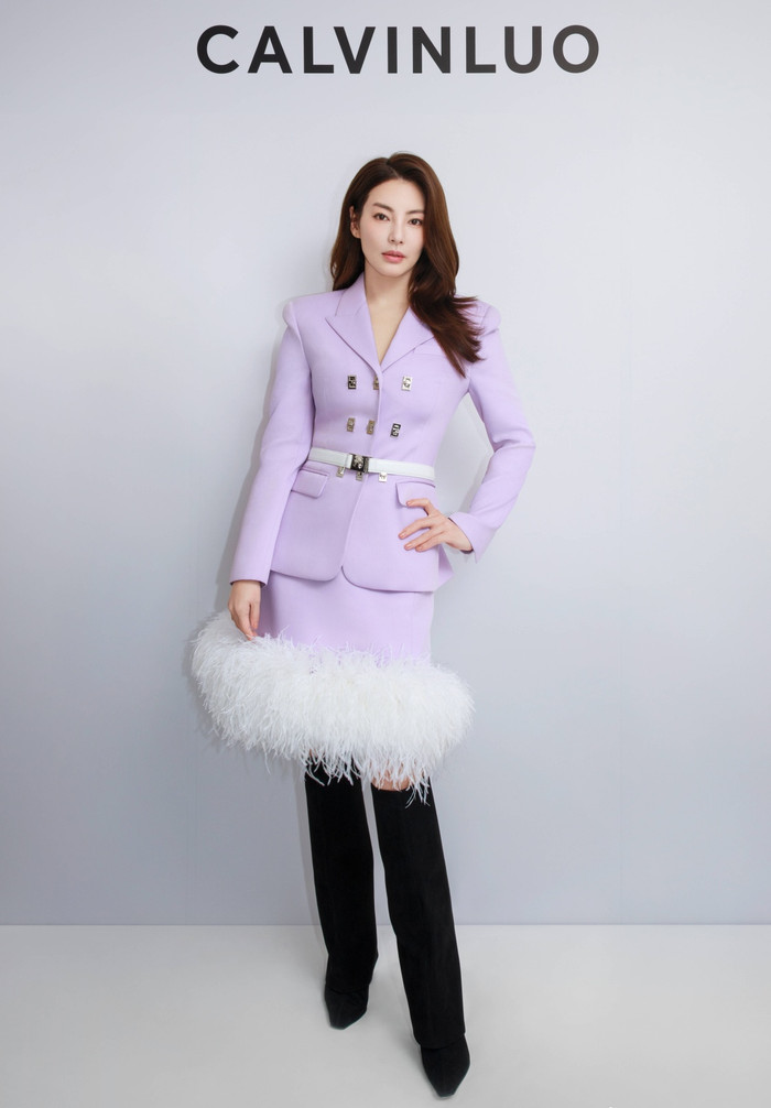 Phiên bản Song Hye Kyo xứ Trung -Trương Vũ Kỳ cũng góp mặt tại sự kiện livestream