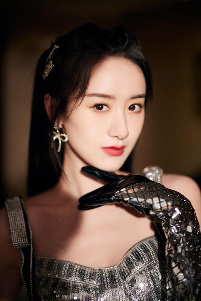 Top Tiểu Hoa Đán 9x đình đám nhất Cbiz: Dương Tử thăng hạng nhưng vẫn bị gà nhà Dương Mịch 'chặn xe' Ảnh 23