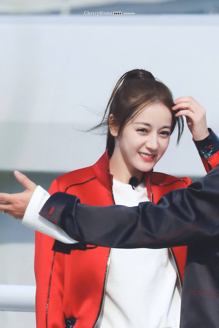 Top Tiểu Hoa Đán 9x đình đám nhất Cbiz: Dương Tử thăng hạng nhưng vẫn bị gà nhà Dương Mịch 'chặn xe' Ảnh 6