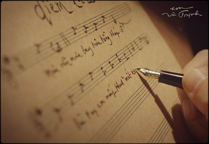 Hé lộ những thước phim đầu tiên đầy lãng mạn, đậm chất nhạc và thơ trong 'Em và Trịnh' Ảnh 7