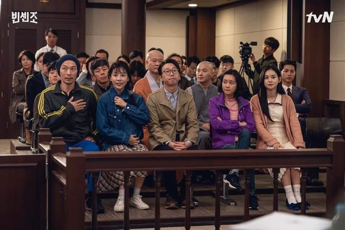 Phá hoại lần 3: Thả ong ra 