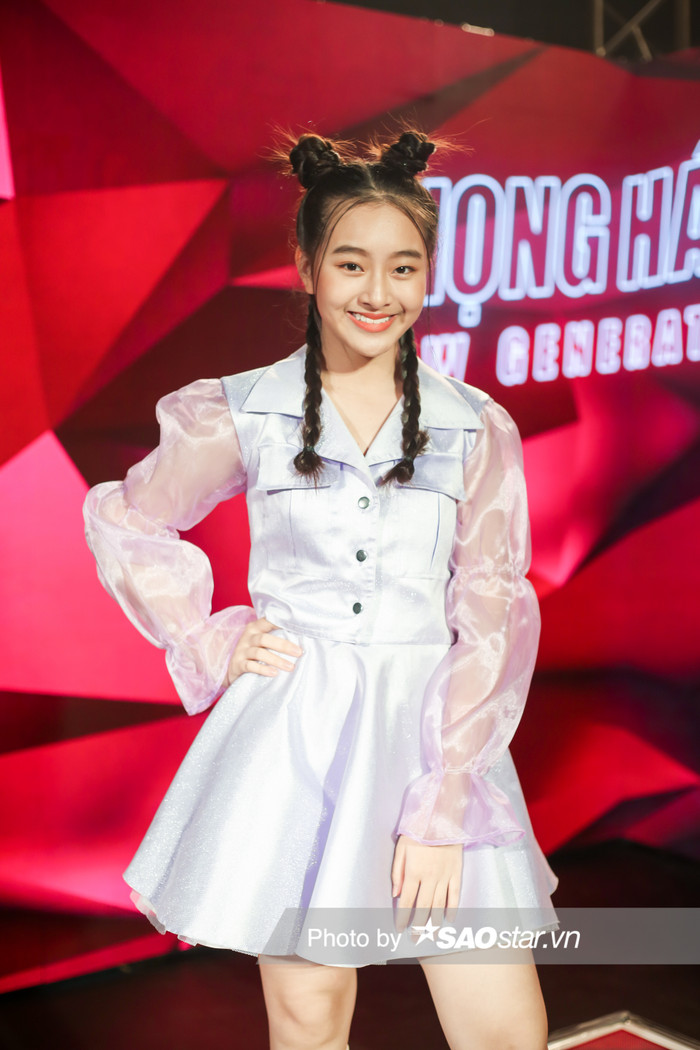 Dừng lại tại vòng Đối mặt nhưng Quỳnh Anh đã mang đến một không gian âm nhạc đầy cảm xúc với những nốt trầm xao xuyến.