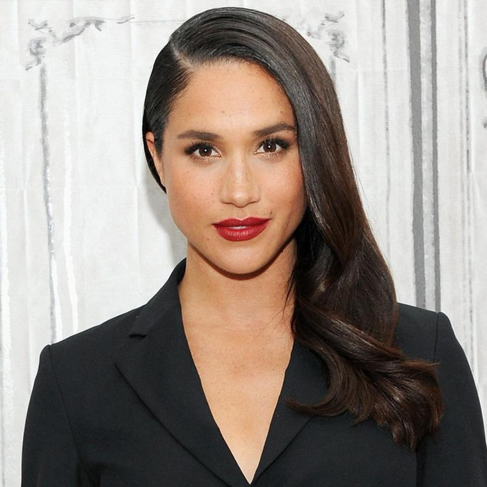 Meghan Markle lộ ảnh quá khứ khiến dân mạng đặt nghi vấn phẫu thuật thẩm mỹ vì chiếc mũi quá khác biệt Ảnh 3