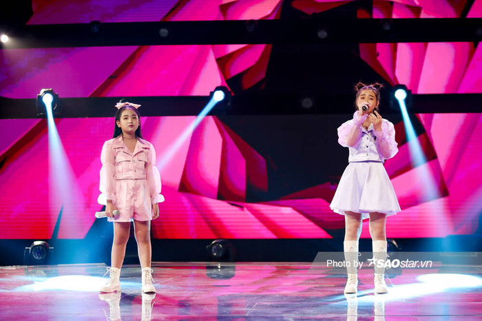 Quỳnh Anh - Hà Anh hóa thân hai đóa hồng tinh khôi, thể hiện ca khúc ý nghĩa về bảo vệ phụ nữ nhân dịp lễ 8/3.