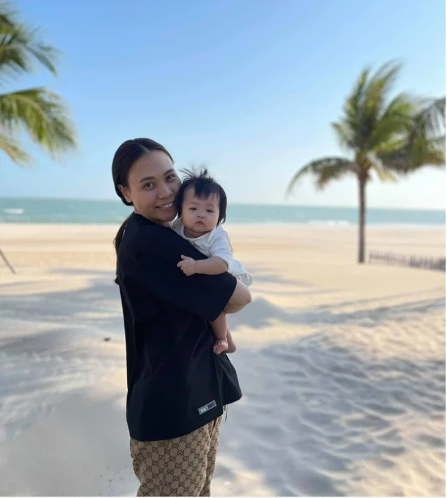 Đàm Thu Trang cũng không ít lần được dân mạng nhận xét là kém xinh hơn so với trên hình