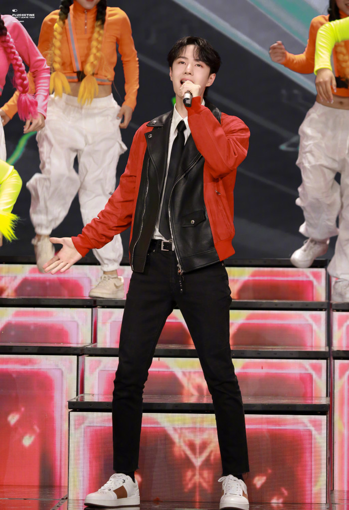 Dịch Dương Thiên Tỉ - Vương Nhất Bác cùng thích hát nhảy, đóng phim nhưng ai nổi trội hơn? Ảnh 6