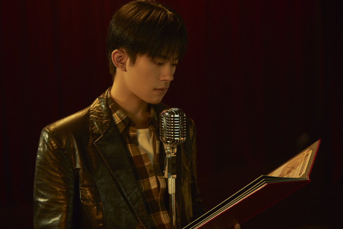 Dịch Dương Thiên Tỉ - Vương Nhất Bác cùng thích hát nhảy, đóng phim nhưng ai nổi trội hơn? Ảnh 9