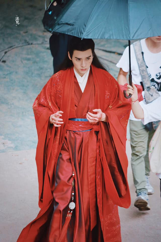 Ekip 'Sơn hà lệnh' nghèo đến mức tiếc tiền thuê diễn viên quần chúng nhưng vẫn mạnh tay chi cho Cung Tuấn Ảnh 14