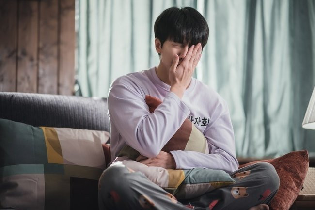 Phim 'Sisyphus: The Myth' của Park Shin Hye bị phim của Lee Seung Gi 'vượt mặt' Ảnh 4