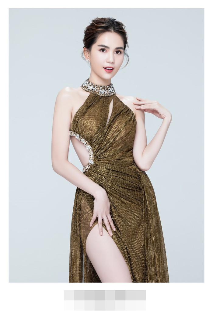 Phải công nhận, làn da trắng và body chuẩn chỉnh của Ngọc Trinh diện kiểu đồ nào cũng đẹp. 