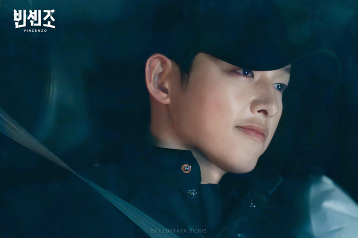 Ngoài Hậu duệ mặt trời và Vincenzo, Song Joong Ki còn một loạt phim Hàn Quốc đáng chú ý Ảnh 13