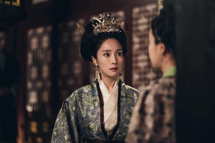 'Sông đón trăng lên': Ở phim thì ngược đãi nhau nhưng ở hậu trường Kim So Hyun và Lee Ji Hoon 'cute xỉu' Ảnh 12