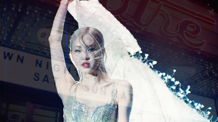 Dân mạng gay gắt về 'On The Ground' của Rosé (BlackPink): 'Đây là một bản nhạc pop hơi lỗi thời' Ảnh 2