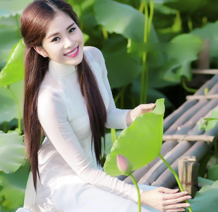 Có chị em nhà nào 'siêng' đi thi hoa hậu như Lệ Nam - Nam Em chưa? Ảnh 4