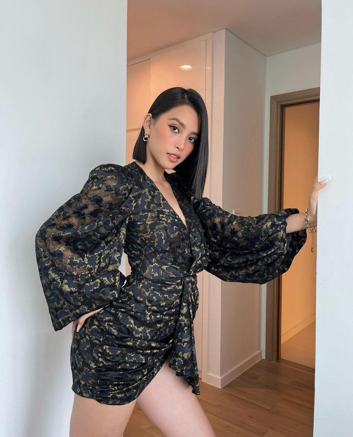 Hình ảnh mới của Hoa hậu Tiểu Vy khi lên đồ chuẩn bị ra phố cuối tuần được cô nàng update trên instagram cá nhân 