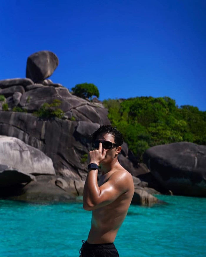 Ông bố 2 con cực phẩm Bie Thassapak khoe cơ bụng 6 múi săn chắc, sẵn sàng trở lại Trung Quốc làm việc Ảnh 4