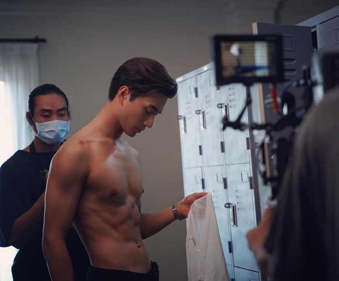 Ông bố 2 con cực phẩm Bie Thassapak khoe cơ bụng 6 múi săn chắc, sẵn sàng trở lại Trung Quốc làm việc Ảnh 10