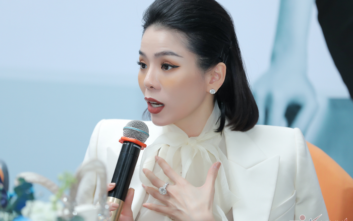 Động thái đáng chú ý của Lệ Quyên giữa drama nghi 'đá xéo' Hà Hồ Ảnh 2