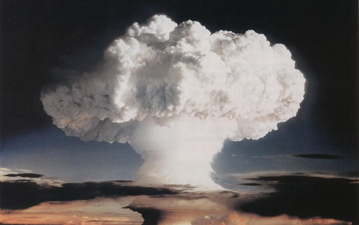 Trái đất sẽ ra sao nếu kích nổ trái bom nguyên tử mạnh nhất trong không gian? Ảnh 2