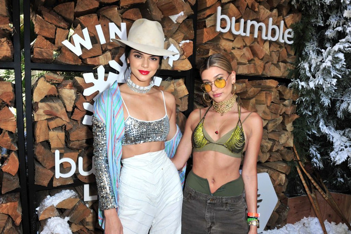 Bên cạnh chị em nhà Hadid, Kendall Jenner & Hailey Bieber là cặp ban thân nổi tiếng trong làng mốt