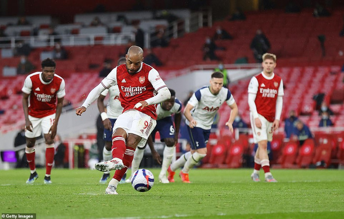 Mourinho khẳng định trọng tài mắc sai lầm ở trận Arsenal vs Tottenham Ảnh 1