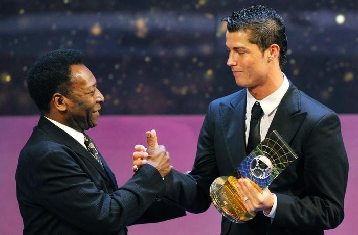 Ronaldo chính thức xô đổ kỷ lục vĩ đại của 'Vua bóng đá' Pele Ảnh 2