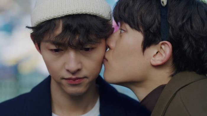 Rồi xong nụ hôn đầu theo mây và gió 