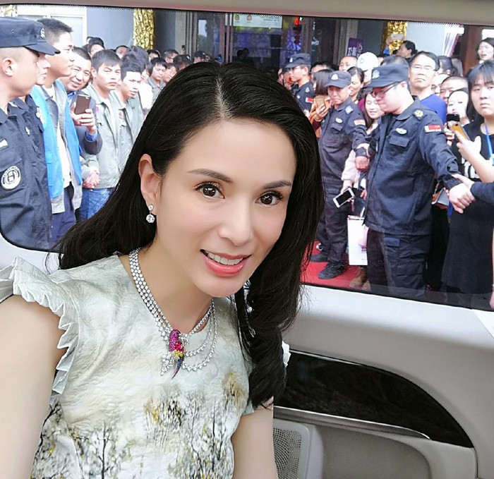 Tiểu Long Nữ Lý Nhược Đồng lộ thân hình da bọc xương, cư dân mạng chỉ trích vì giảm cân quá đà Ảnh 7